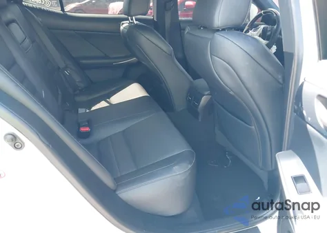 2017 Lexus Is 200T z USA, uszkodzony, nr VIN JTHBA1D25H5039901